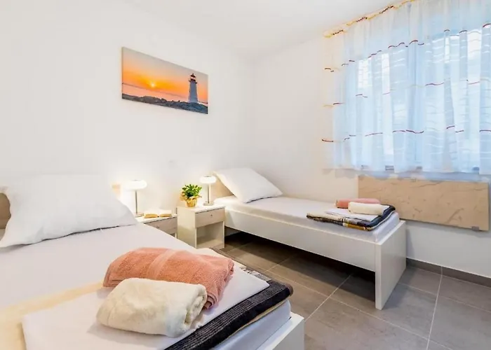 Appartement With Parking Space Baska, Krk - 22416